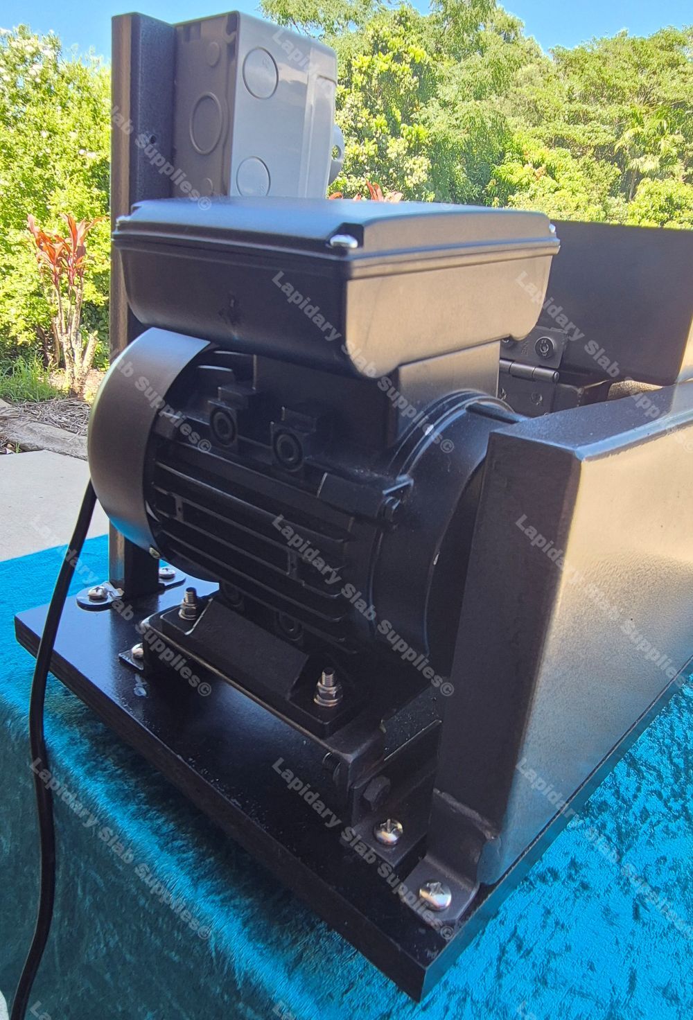 8" Table Trim Saw - Image 10